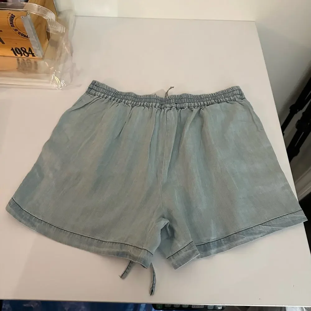 NEW Skies are Blue Streets with No Name Embroidered Tencel Shorts Size Medium